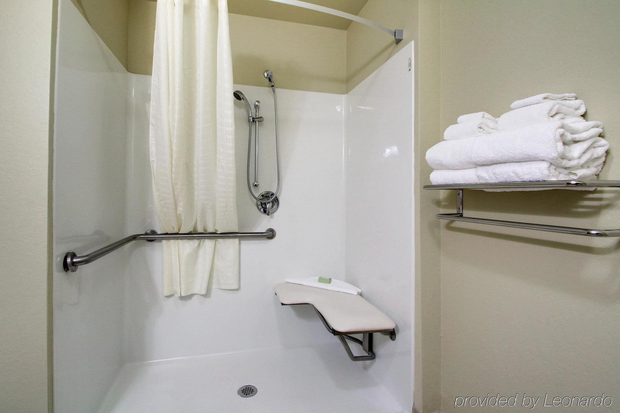 Cobblestone Inn & Suites - Schuyler Экстерьер фото