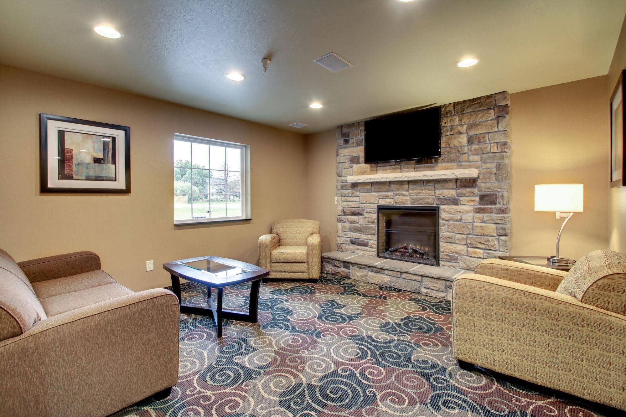 Cobblestone Inn & Suites - Schuyler Экстерьер фото
