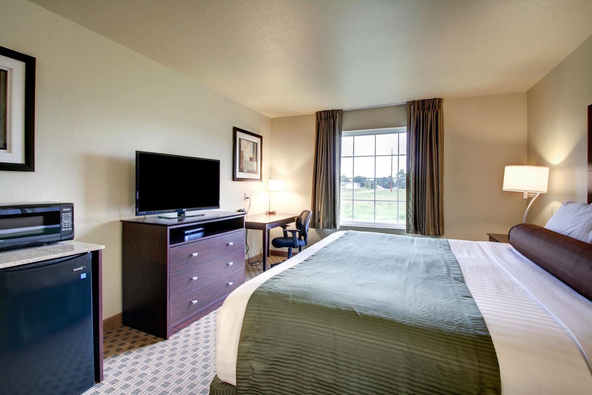 Cobblestone Inn & Suites - Schuyler Экстерьер фото